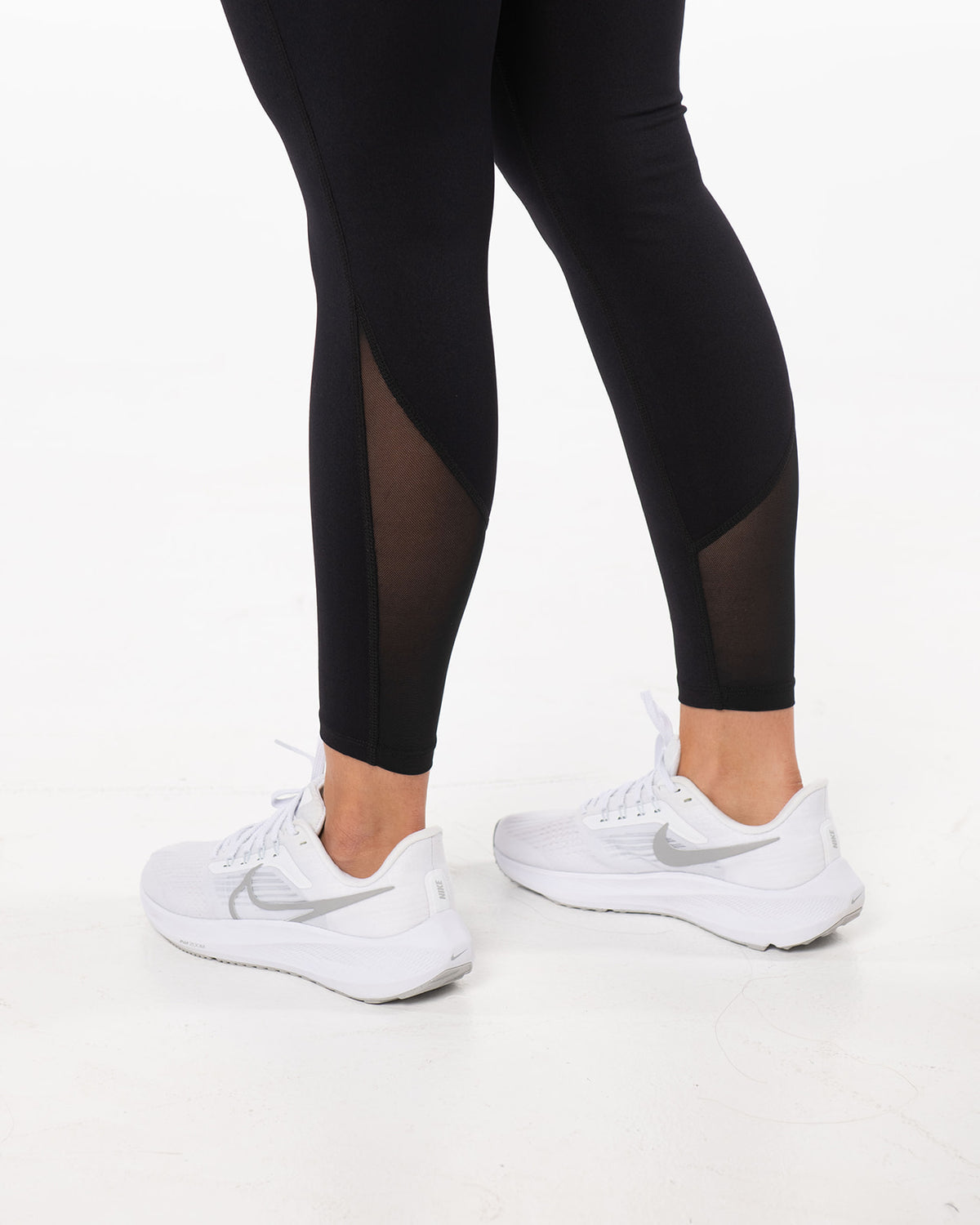 Women's Mesh Panel Leggings - Black